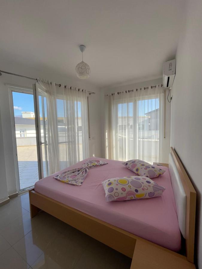 Nimfeum Apartments Shëngjin Esterno foto