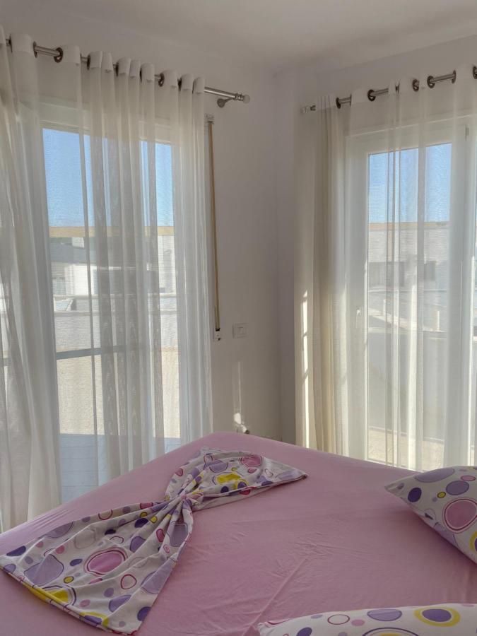 Nimfeum Apartments Shëngjin Esterno foto